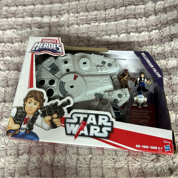 Star Wars to the next level with this Hasbro Galactic Heroes Star Wars